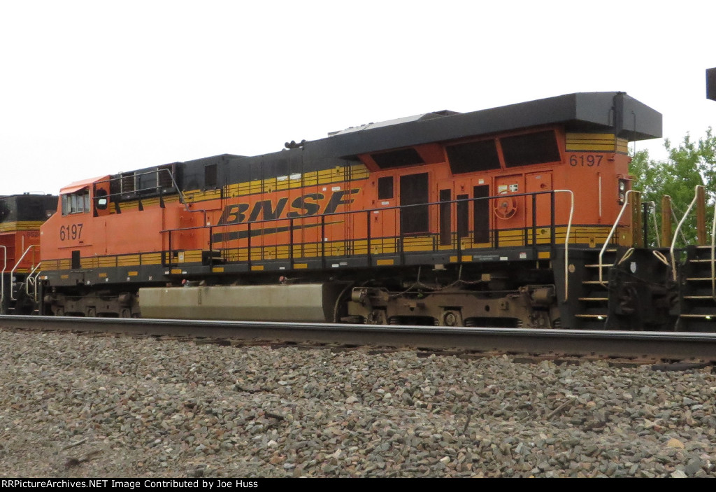 BNSF 6197